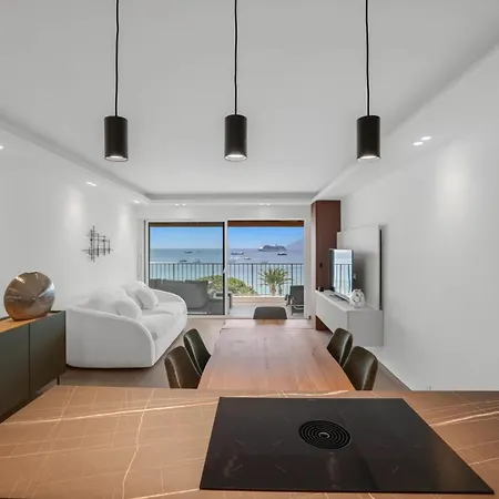 아파트 Ref 2006 - Croisette - Luxurious With Sea View For Rent
